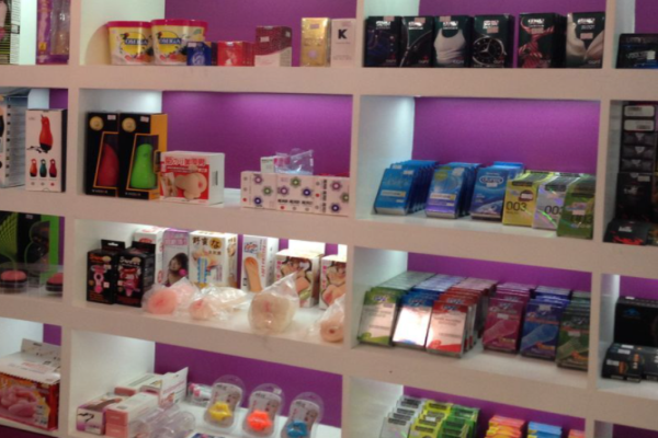 成人用品店都卖什么东西,成人用品店都卖什么东西多少钱